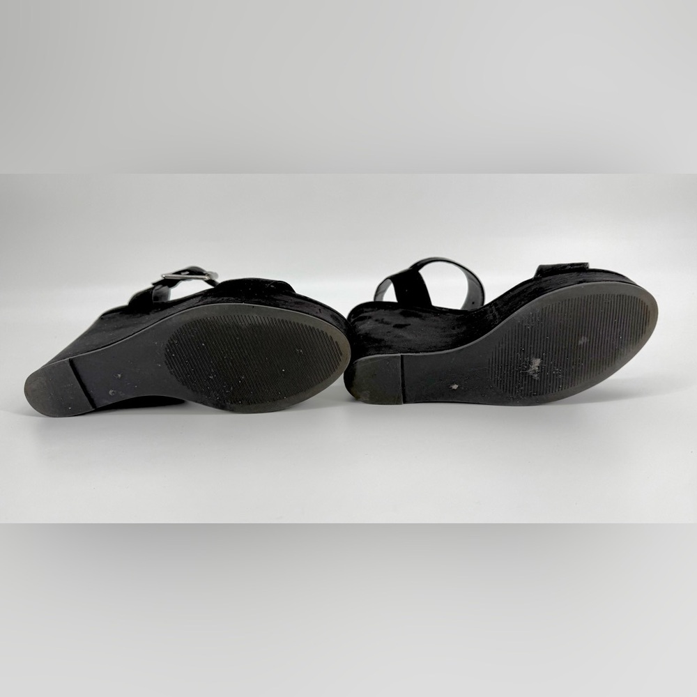 Steve Madden Elegant Black Wedge Heels - Picture 6 of 12